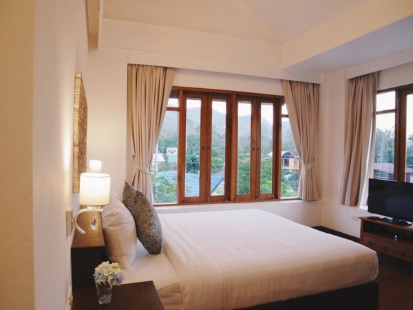 Double-bed room at Pai Cherkaew
